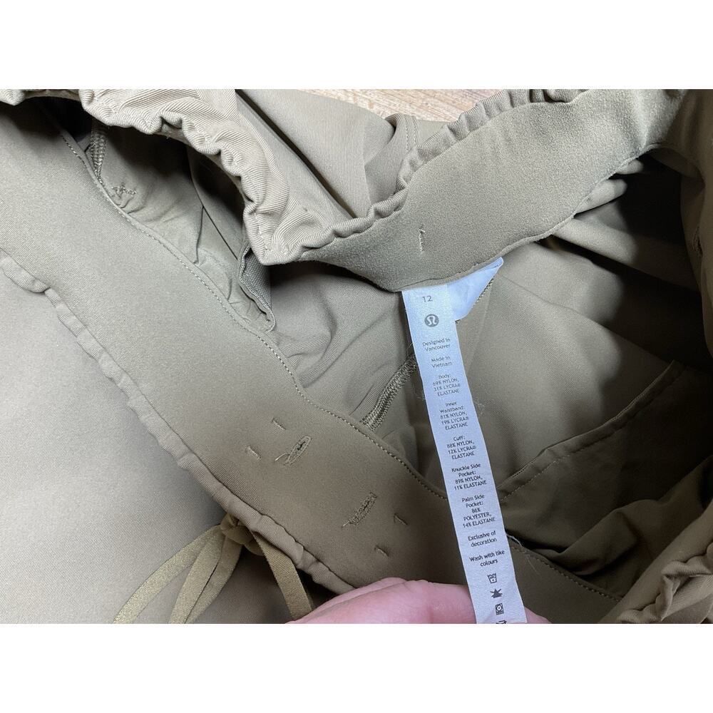 Lululemon Stretch High Rise Jogger Luxtreme Classic Fit Size 12 Tan - Picture 4 of 9